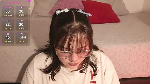 Snapshot of Gaby99_ chatting on October 12, 2025, 6:59 am Gaby99 online show from October 12, 2025, 6:59 am