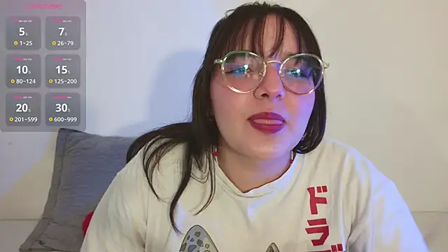 Snapshot of Gaby99_ chatting on October 1, 2025, 3:11 am Gaby99 online show from October 1, 2025, 3:11 am