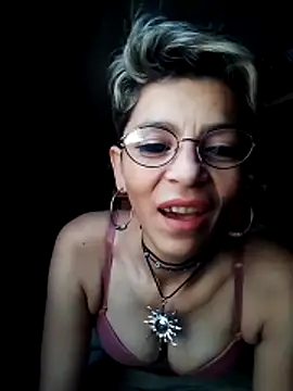 Lulypsicologasexual online show from December 18, 2025, 4:22 pm