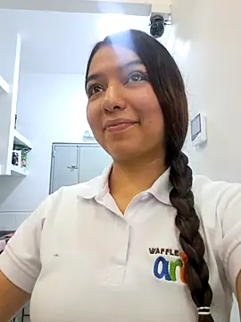 Snapshot of Madison_1 chatting on November 10, 2025, 9:09 pm Madison 1 online show from November 10, 2025, 9:09 pm