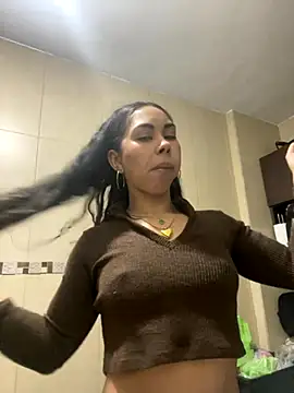 Snapshot of jessens144 chatting on November 8, 2025, 3:32 am jessens144 online show from November 8, 2025, 3:32 am