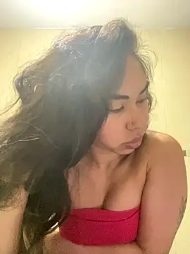 Snapshot of jessens144 chatting on December 14, 2025, 4:18 am jessens144 online show from December 14, 2025, 4:18 am