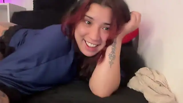 Snapshot of nina_lovez chatting on October 27, 2025, 2:56 am nina lovez online show from October 27, 2025, 2:56 am