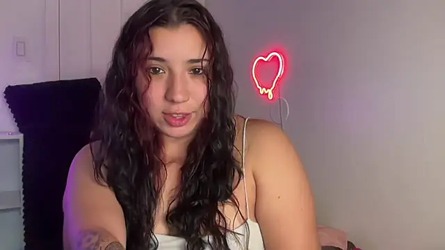 Snapshot of nina_lovez chatting on October 24, 2025, 1:15 am nina lovez online show from October 24, 2025, 1:15 am