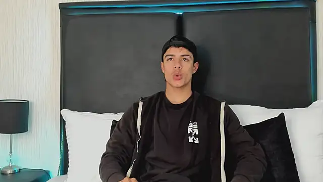 Snapshot of JacobBikerr chatting on October 16, 2025, 12:02 pm JacobBikerr online show from October 16, 2025, 12:02 pm