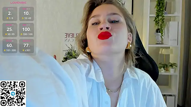 Snapshot of odelynbrower chatting on November 20, 2025, 12:55 am odelynbrower online show from November 20, 2025, 12:55 am