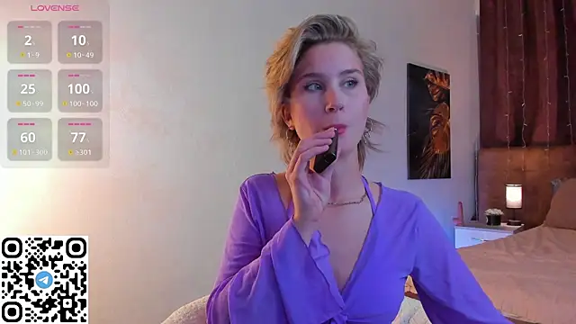 Snapshot of odelynbrower chatting on October 6, 2025, 12:12 am odelynbrower online show from October 6, 2025, 12:12 am