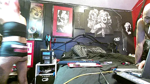 Splash Queen420 online show from December 16, 2025, 5:44 am