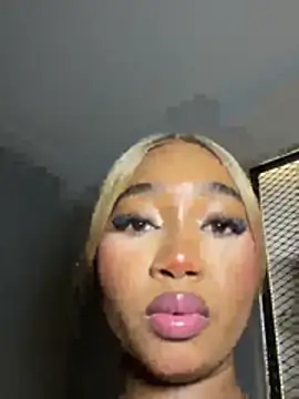 Snapshot of alisonn_moon chatting on March 1, 2026, 4:51 pm alisonn moon online show from March 1, 2026, 4:51 pm