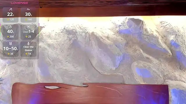 Snapshot of alisonn_moon chatting on December 17, 2025, 10:04 pm alisonn moon online show from December 17, 2025, 10:04 pm