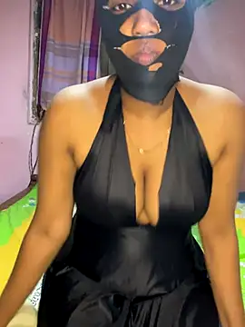 Snapshot of Sadaru_ chatting on October 7, 2025, 1:45 pm Sadaru  online show from October 7, 2025, 1:45 pm