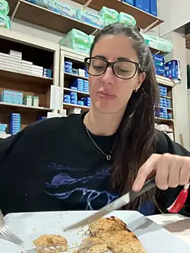 Snapshot of ferchule7 chatting on October 1, 2025, 4:44 pm ferchule7 online show from October 1, 2025, 4:44 pm