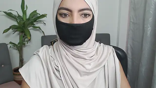 Snapshot of jade_nassar chatting on November 12, 2025, 12:20 pm jade nassar online show from November 12, 2025, 12:20 pm