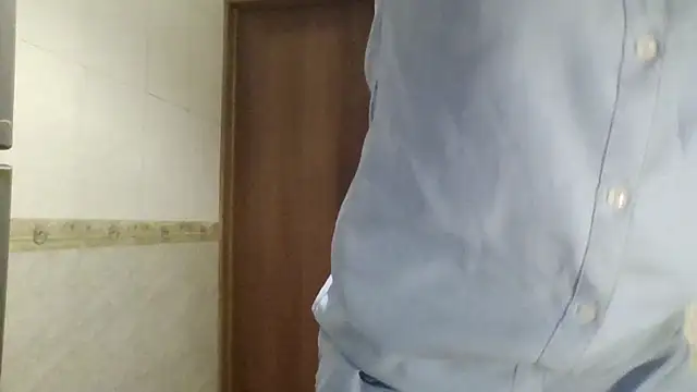 Snapshot of MiyaHottie chatting on January 15, 2026, 3:54 am MiyaHottie online show from January 15, 2026, 3:54 am