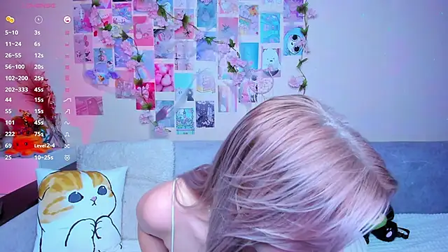 CortneyCane online show from November 25, 2025, 8:09 pm