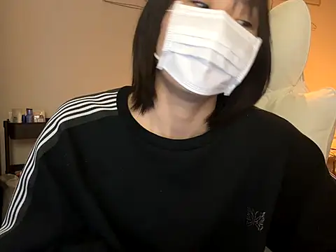 Snapshot of kabikabi_makaron chatting on December 18, 2025, 1:37 pm kabikabi makaron online show from December 18, 2025, 1:37 pm