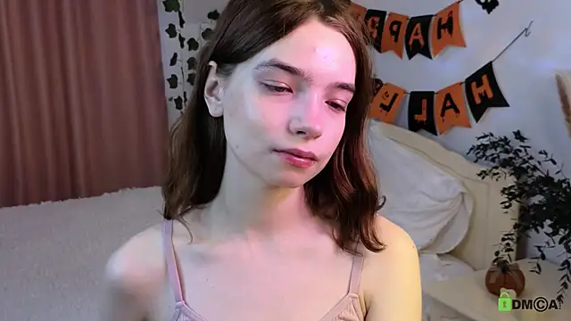 Snapshot of Evi_Brook chatting on November 5, 2025, 11:13 am Evi Brook online show from November 5, 2025, 11:13 am