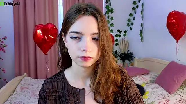 Evi Brook online show from March 19, 2026, 1:33 pm