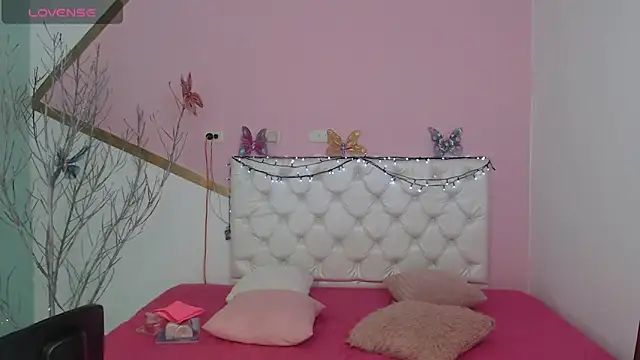 Snapshot of sofi_san chatting on September 12, 2025, 1:55 pm sofi san online show from September 12, 2025, 1:55 pm
