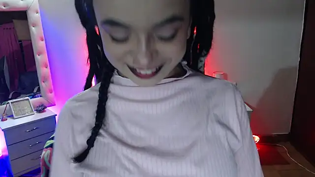 elapetitie online show from November 5, 2025, 6:16 am