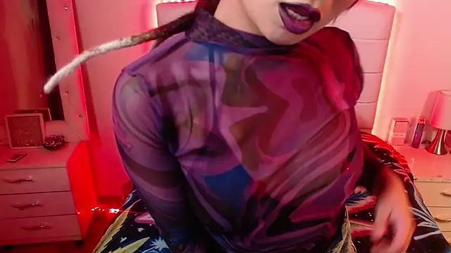 elapetitie online show from October 5, 2025, 3:52 am