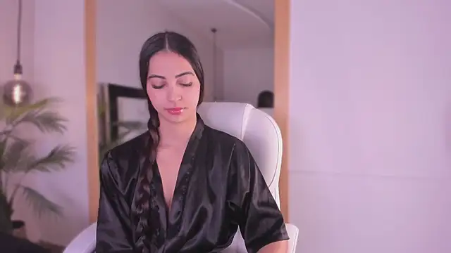 Kendall  blake online show from November 4, 2025, 12:20 pm