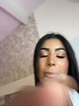 MaddyGray  online show from November 26, 2025, 7:14 pm