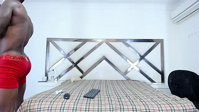 LadyandMaverick online show from October 10, 2025, 4:13 am