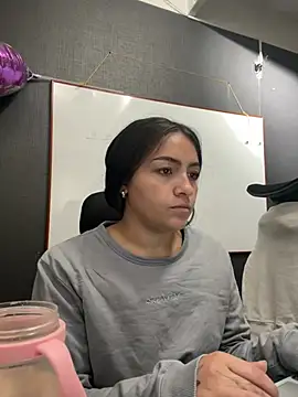 Alyha Cortes online show from February 10, 2026, 1:32 pm