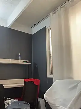 Alyha Cortes online show from December 5, 2025, 1:10 pm