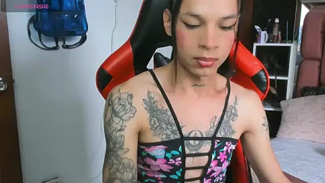 Snapshot of sara_slut21 chatting on March 20, 2025, 3:47 pm sara slut21 online show from March 20, 2025, 3:47 pm