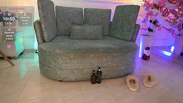 LoonaNyx online show from December 2, 2025, 11:34 am