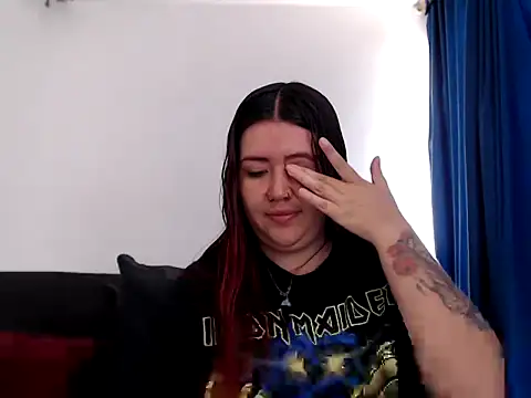 Snapshot of evilheart_69 chatting on September 12, 2025, 5:13 pm evilheart 69 online show from September 12, 2025, 5:13 pm