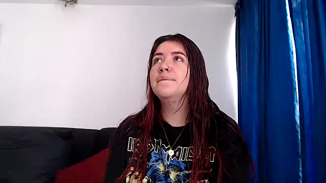 Snapshot of evilheart_69 chatting on December 16, 2025, 6:01 pm evilheart 69 online show from December 16, 2025, 6:01 pm