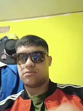 juanfritaa21 online show from October 11, 2025, 2:45 am