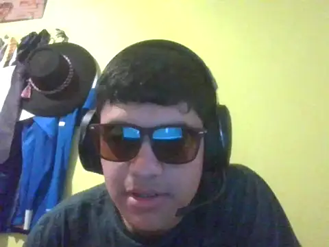 juanfritaa21 online show from September 29, 2025, 10:26 pm