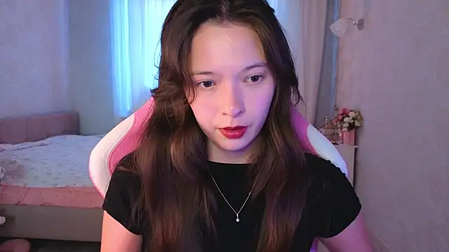 yuna sunshy online show from July 3, 2026, 1:12 am