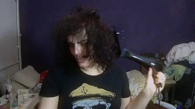 turkishTransEfsun online show from December 3, 2025, 5:45 pm