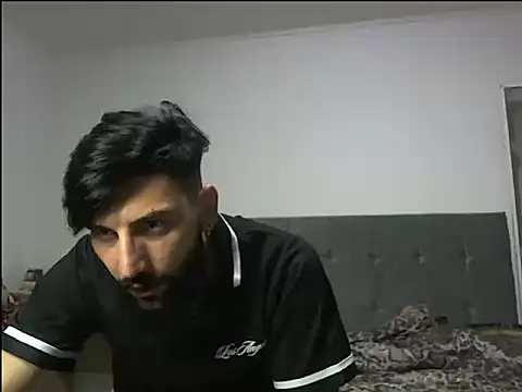 Snapshot of Alexgrc13 chatting on November 30, 2025, 2:29 pm Alexgrc13 online show from November 30, 2025, 2:29 pm