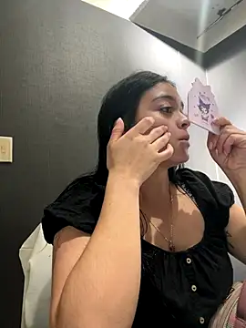 Emily Rivers  online show from November 26, 2025, 1:00 pm