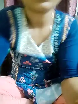 Snapshot of Varsha21 chatting on February 17, 2026, 11:29 am Varsha21 online show from February 17, 2026, 11:29 am