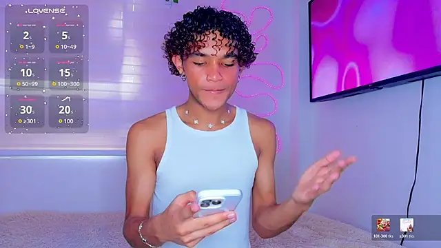 Snapshot of Aaron_Wiinter chatting on March 2, 2026, 8:05 pm Aaron Wiinter online show from March 2, 2026, 8:05 pm