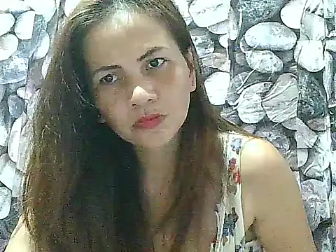 Snapshot of Urwildestangelfire_19 chatting on May 5, 2026, 1:41 am Urwildestangelfire 19 online show from May 5, 2026, 1:41 am