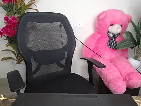 Big Baby1 online show from November 20, 2025, 3:02 pm