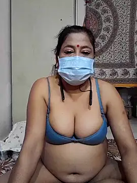 mature mimi online show from December 4, 2025, 5:45 pm