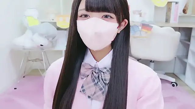 Snapshot of Reina_Fcup chatting on September 28, 2025, 10:33 am Reina Fcup online show from September 28, 2025, 10:33 am