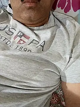 moonflower25 online show from October 1, 2025, 5:50 pm