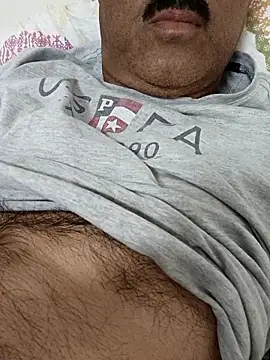 moonflower25 online show from September 26, 2025, 8:27 pm