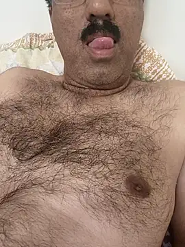 moonflower25 online show from October 5, 2025, 3:52 am