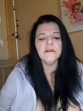 BlacReign online show from November 28, 2025, 8:31 pm